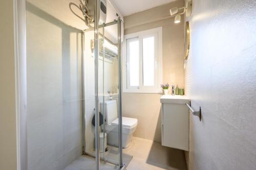Koupelna v ubytování Studio, city center by 10ToSea