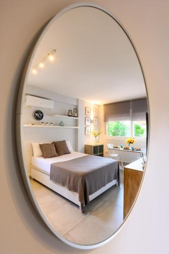 Studio, city center by 10ToSea