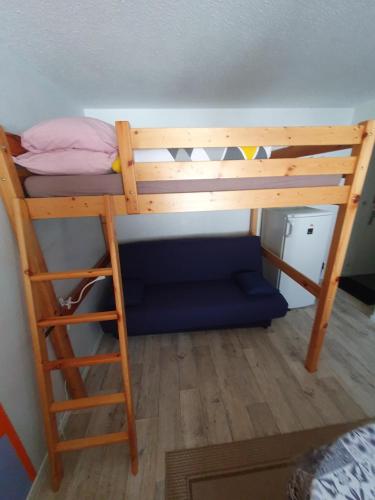 Llit o llits en una habitació de NATURE D'AUBRAC