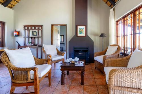 Χώρος καθιστικού στο Rooiberg Lodge