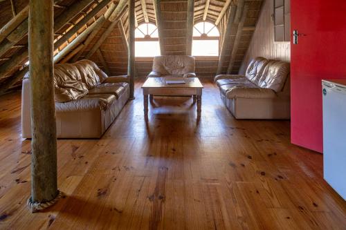 Χώρος καθιστικού στο Rooiberg Lodge