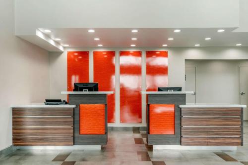 an office with orange and brown counters in a room at Quality Inn & Suites Vacaville in Vacaville