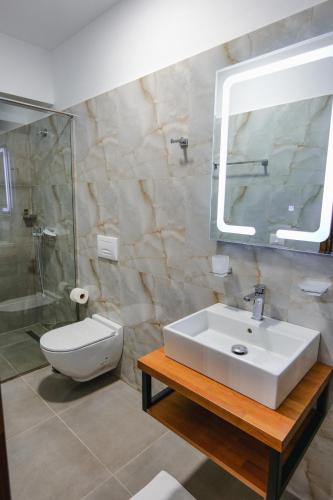 Gallery image of Hotel Bineri in Gjirokastër