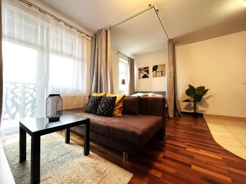 Fotografia z galérie ubytovania Jagiełły Apartment ~ Self Check-In 24h ~ Parking & Lift vo Vroclavi
