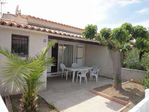 PERLES DU SOLEIL Jolie villa T2 mezzanine piscine Rochelongue Cap d'Agde