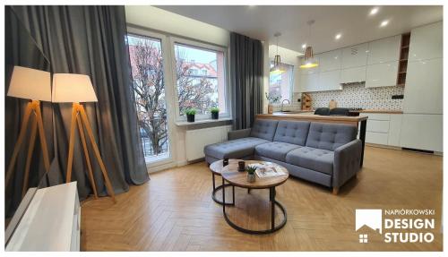 APARTAMENT ODRODZENIA 14