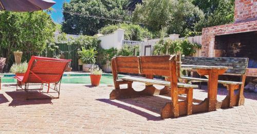Κήπος έξω από το Frieden-Hof Guest Accommodation