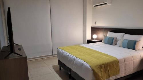 Ένα ή περισσότερα κρεβάτια σε δωμάτιο στο Dessau VI