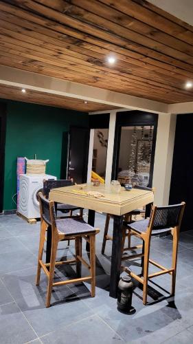 Φωτογραφία από το άλμπουμ του Appartement vue mer avec piscine privée à La Trinité, 98m² σε La Trinite