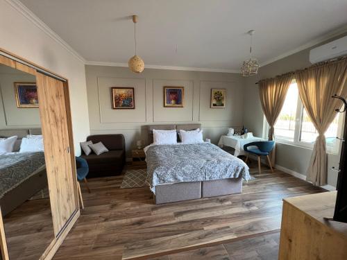 Postel nebo postele na pokoji v ubytování Elegant and cozy room ARAKS