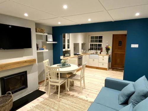 Köök või kööginurk majutusasutuses The Lost Lobster - 2 bedroom cottage with parking