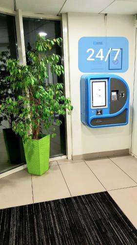 Gambar di galeri bagi First Inn Hotel Paris Sud Les Ulis di Les Ulis