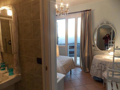 Ванная комната в B&B Le Camelie del Bosco