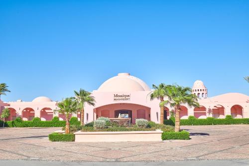 Gallery image of Mosaique Beach Resort Taba Heights in Taba