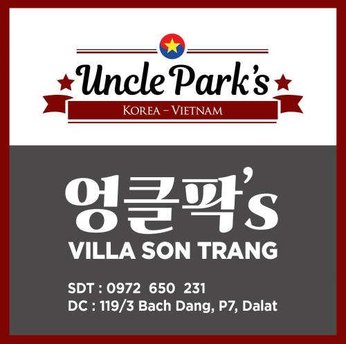 ein Poster für einen Schrottplatz mit den Worten unter Parks Villa Sohn in der Unterkunft Uncle Park's Villa Son Trang 엉클팍 in Da Lat