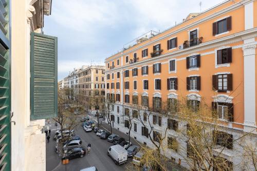 SAINT PETER HOME by Rental in Rome