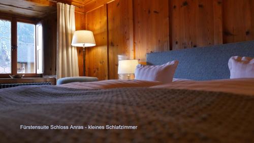 Katil atau katil-katil dalam bilik di Landhaus & Schloss Anras