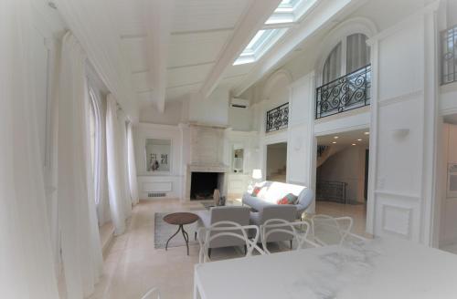 Luxury Duplex in Heart of Cannes