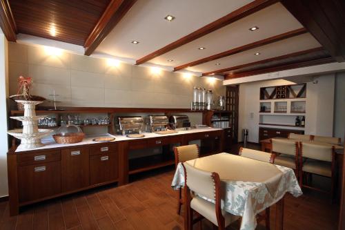 Gallery image of Hotel Bella Vista in Budva