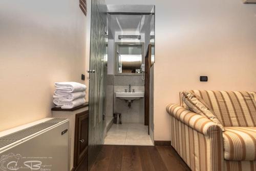 A bathroom at Beautiful Suite By Villa Il Mosaico