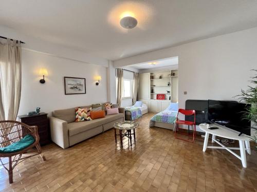 Alvor Brightness by Homing
