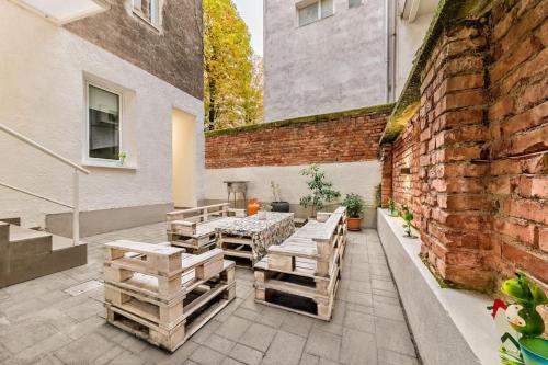 Huge BRAND NEW apartment in city center, big terrace