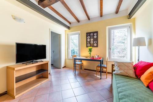 Historic Center Functional Apartment – Photos 2