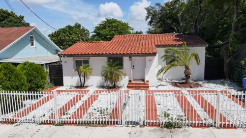 Gallery image of Renzzi Wynwood House in Miami