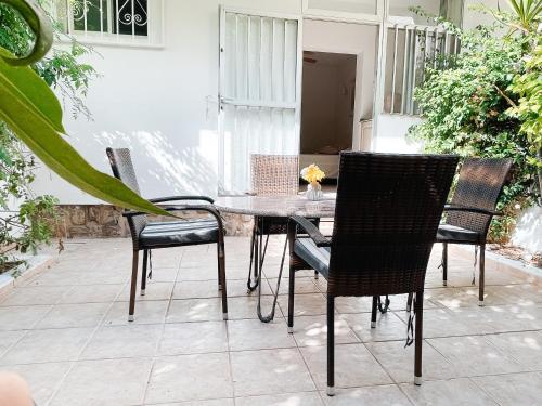 Patio nebo venkovní prostory v ubytování A un paso de la playa con piscina privada