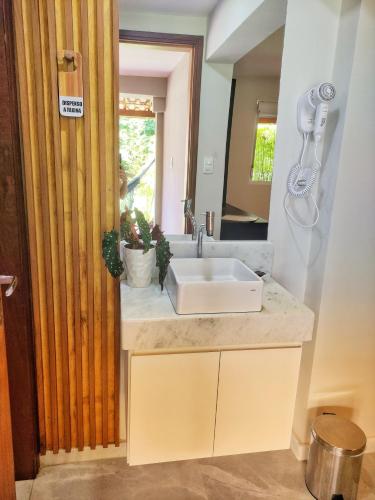 Bilik mandi di Pousada Villa Magna - Suite