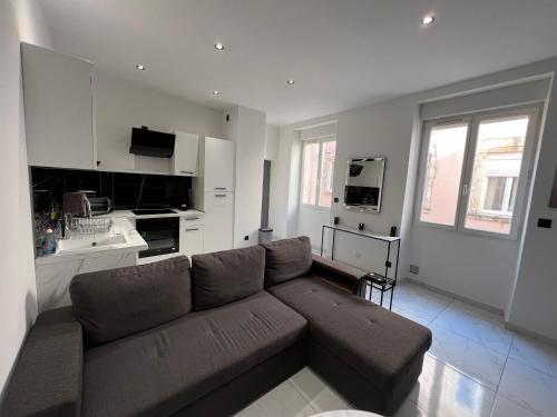 Un lugar para sentarse en Bel appartement T3 centre Nimes