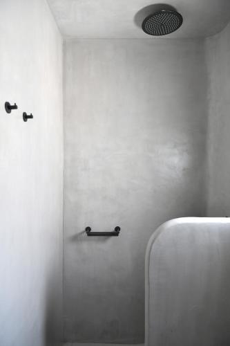Bilik mandi di Sandaya Luxury Suites