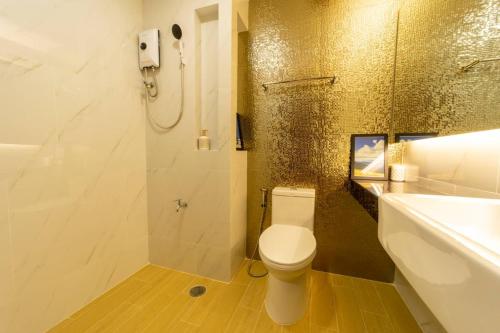 A bathroom at Increase hotel & residence