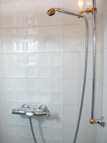 Centar Guesthouse tesisinde bir banyo