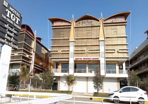 Foto sihtkohas Mahesāna asuva majutusasutuse The Grand Takshak Hotel galeriist