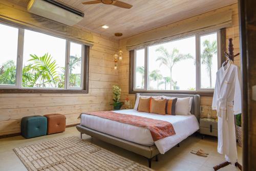 Ένα ή περισσότερα κρεβάτια σε δωμάτιο στο amã Stays & Trails Chalet 1228 - Kusur, Kamshet