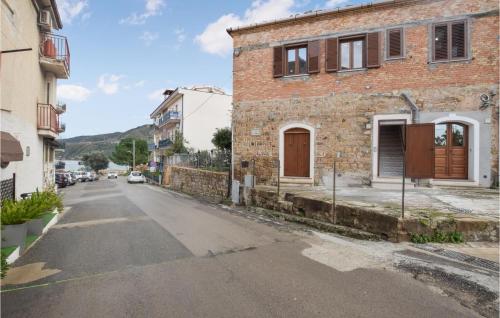 Nice Apartment In Santo Stefano Di Camas With 2 Bedrooms And Wifi