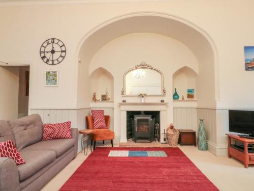 Apartment 1 Sneaton Hall – Photos 4