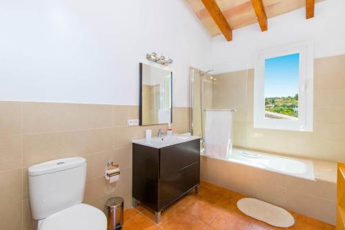 A bathroom at Finca SERA Caimari by Mallorca Villa Selection