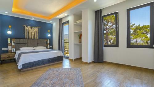 Villa in Kas with Pool Jacuzzi Garden and Porch