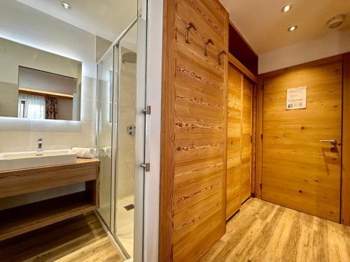 Un baño de B&B Cèsa Planber Mountain View SKI-IN SKI-OUT