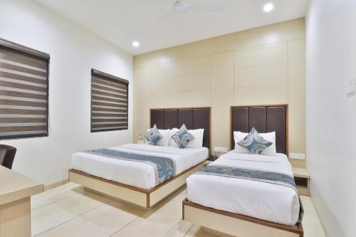 Gallery image of HOTEL SURAT in Surat