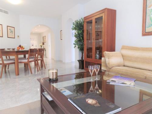 Fotografie z fotogalerie ubytování PUERTO BANUS MARBELLA PLAYAS DEL DUQUE v destinaci Marbella