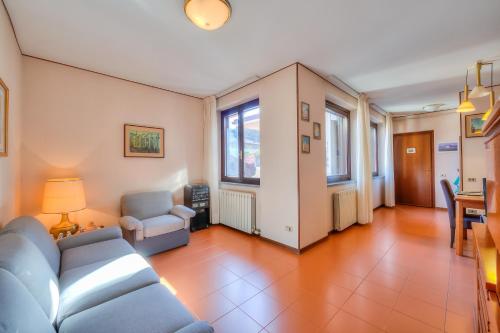 Istumisnurk majutusasutuses Laura's Cozy Apartment Stresa Center - Happy Rentals