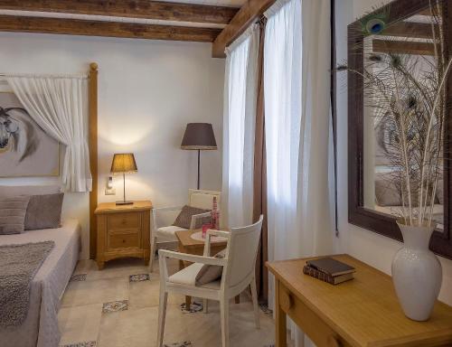 Ruang duduk di Villa Cavalieri Country Hotel