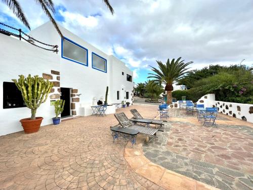 Fotografia z galérie ubytovania Junior Suite /BB, Wifi, piscina y terraza con vista en Yaiza v destinácii Yaiza