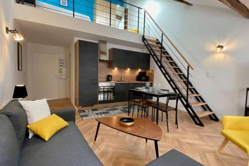 Duplex Standing - Hyper Centre - Tout équipé