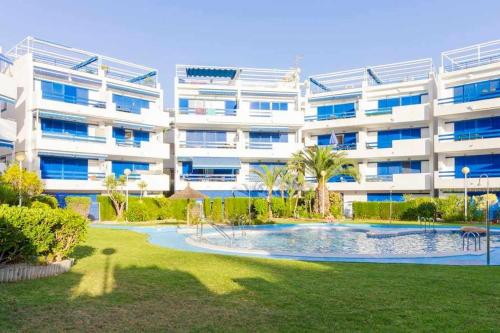 Vistas al mar y Piscina Free Parking rf18, Alicante ...