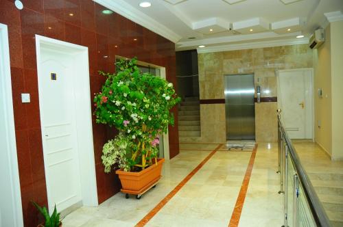 Plantegning af Al Faisal Hotel Suites