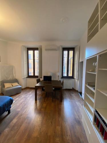 Durante Lux Apartment Milan